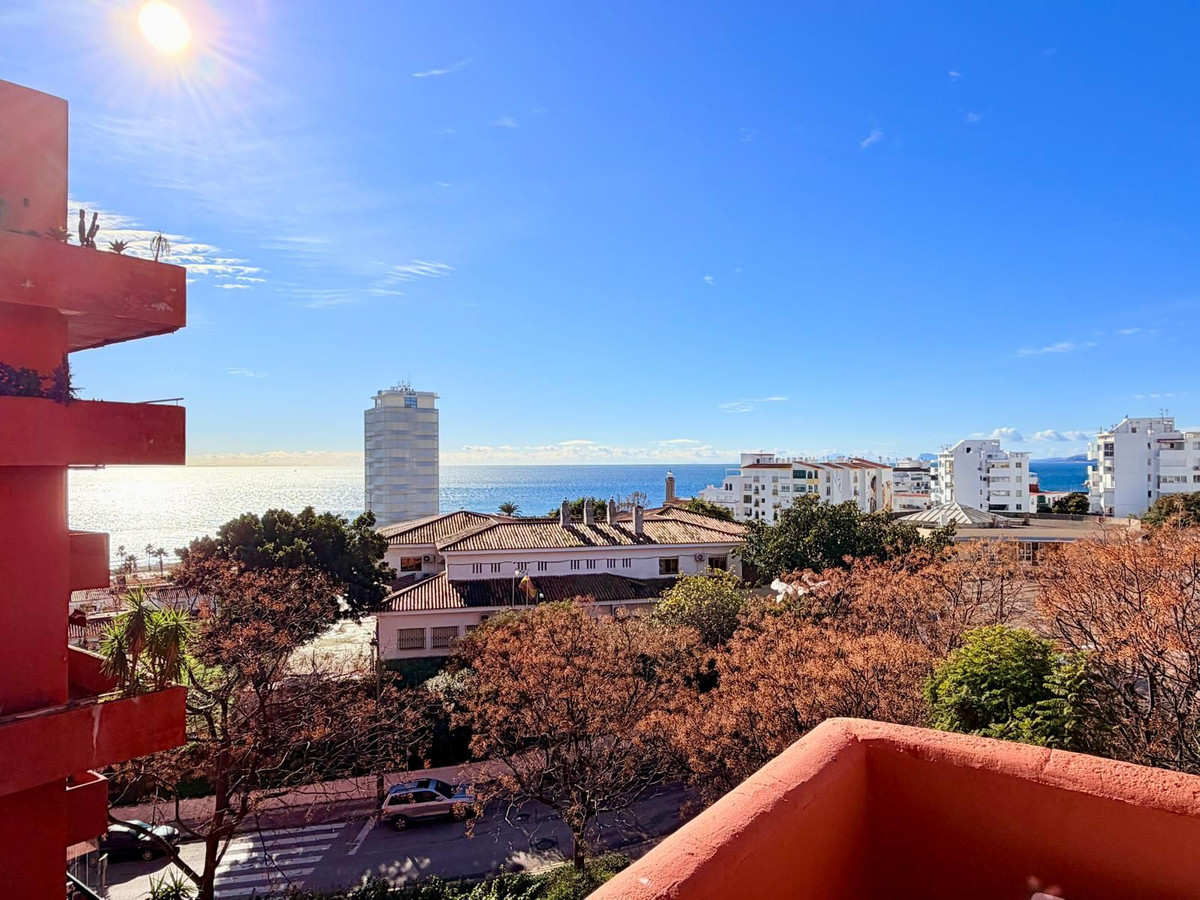 Se vende Apartamento Planta Media de 2 dormitorios en Costa Del Sol, Málaga, España