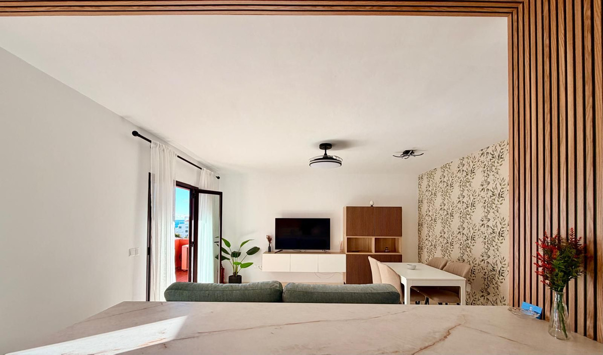 Se vende Apartamento Planta Media de 2 dormitorios en Costa Del Sol, Málaga, España