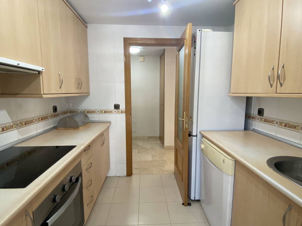 3 Bed Apartment for sale in Benahavís Costa Del Sol, Málaga, Spain
