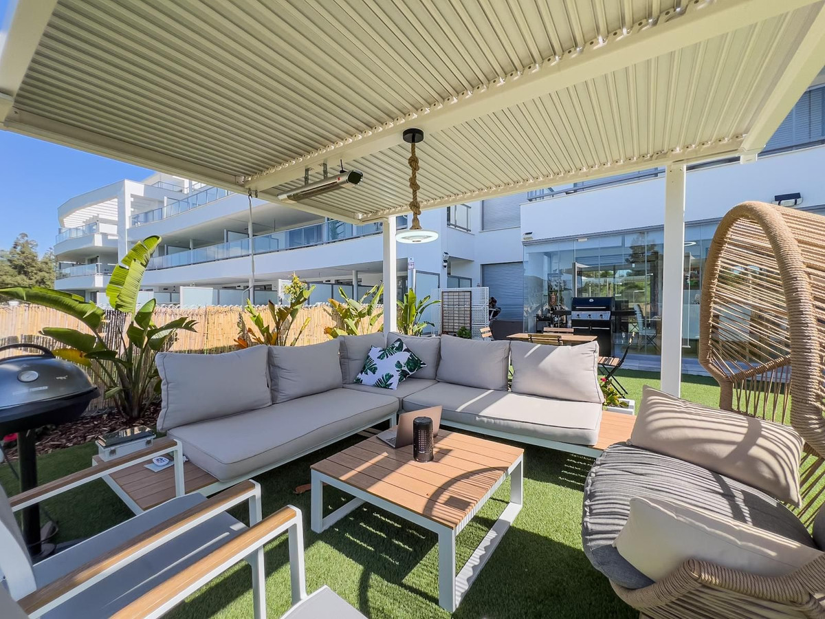3 Bed Apartment for sale in El Chaparral Costa Del Sol, Málaga, Spain