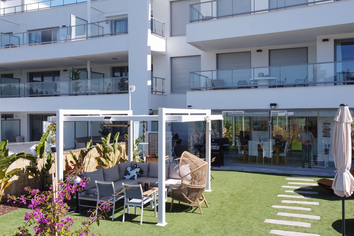 3 Bed Apartment for sale in El Chaparral Costa Del Sol, Málaga, Spain