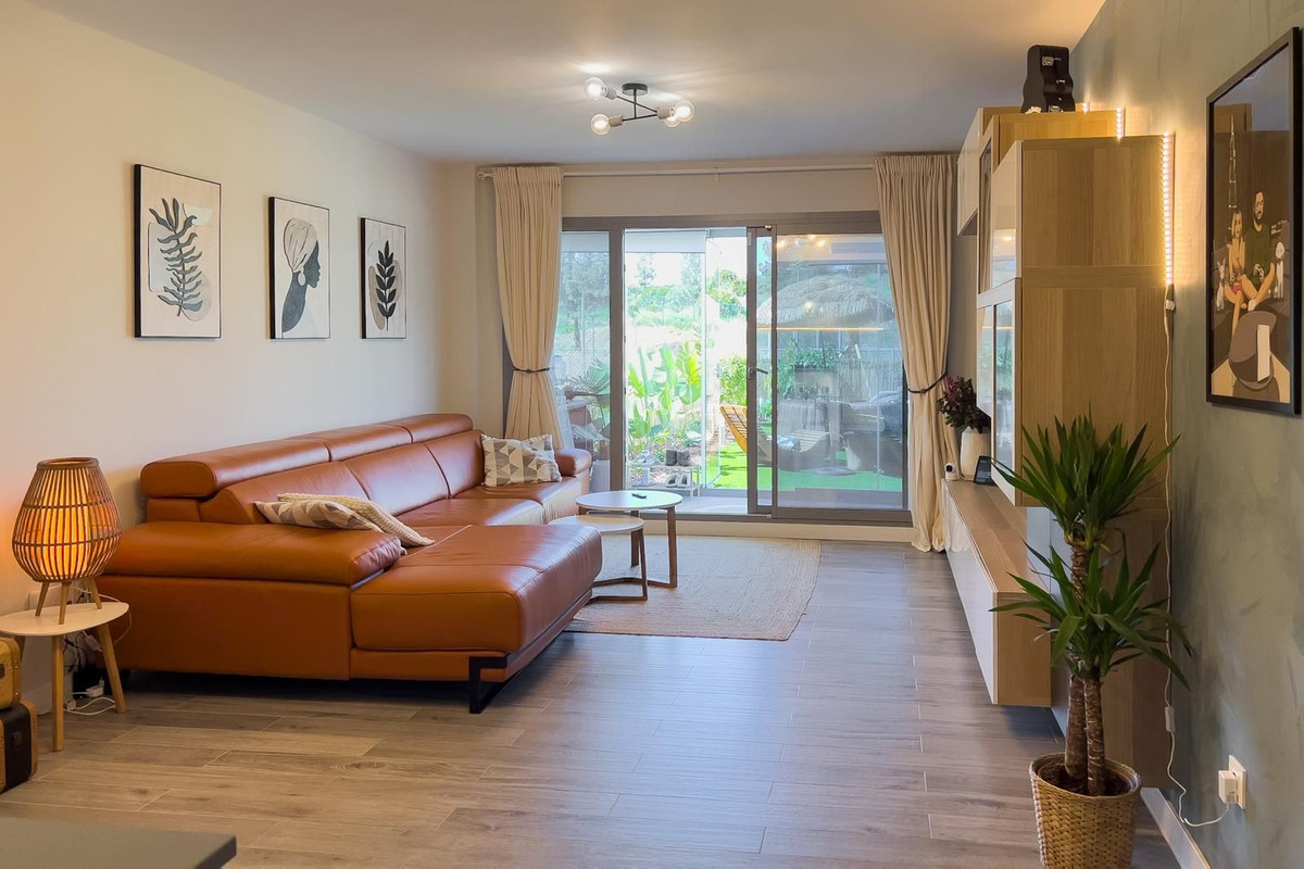3 Bed Apartment for sale in El Chaparral Costa Del Sol, Málaga, Spain