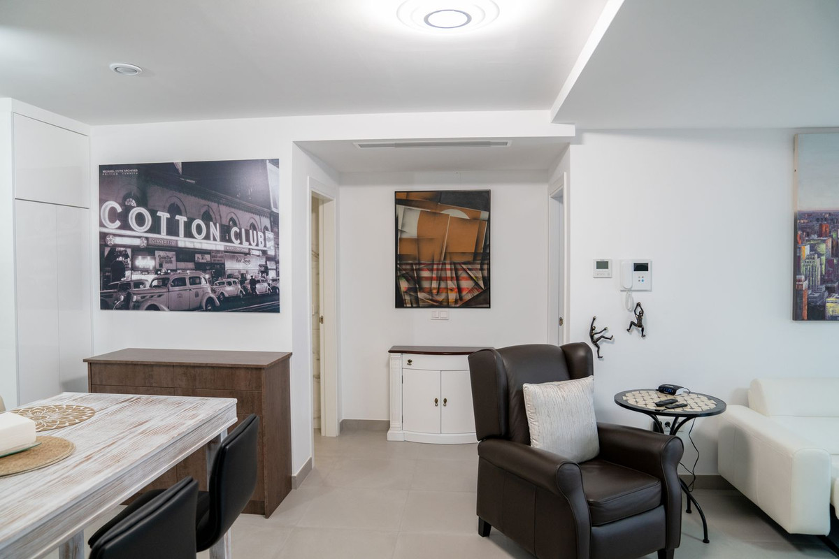 1 Bed Apartment for sale in Fuengirola Costa Del Sol, Málaga, Spain