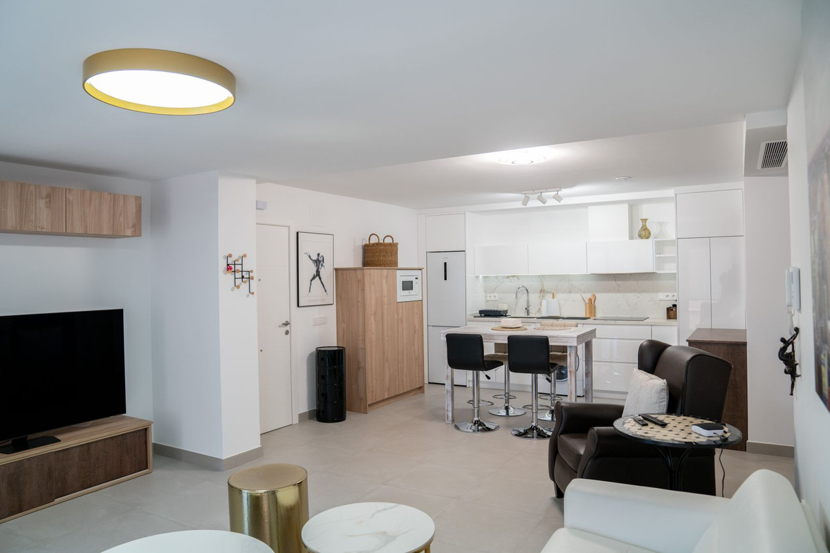 1 Bed Apartment for sale in Fuengirola Costa Del Sol, Málaga, Spain