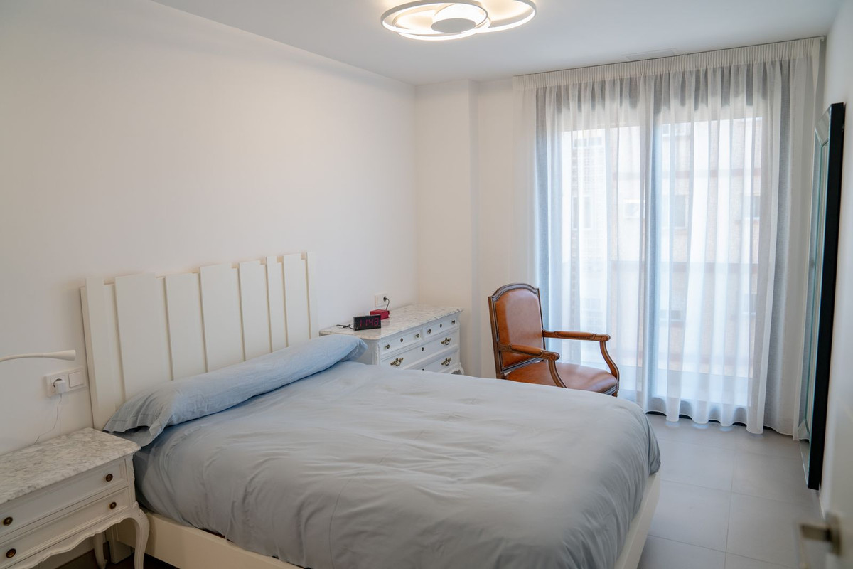 1 Bed Apartment for sale in Fuengirola Costa Del Sol, Málaga, Spain