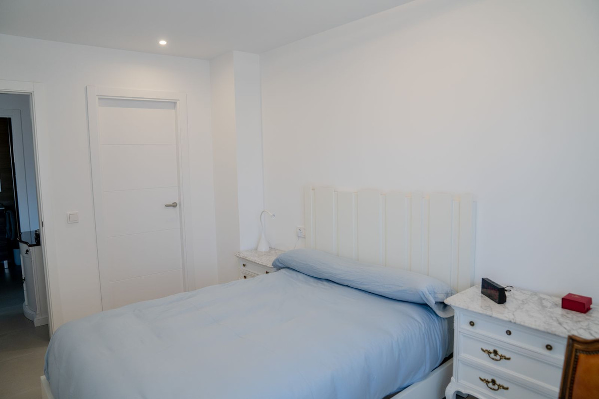 1 Bed Apartment for sale in Fuengirola Costa Del Sol, Málaga, Spain