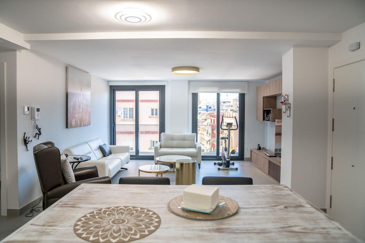 1 Bed Apartment for sale in Fuengirola Costa Del Sol, Málaga, Spain