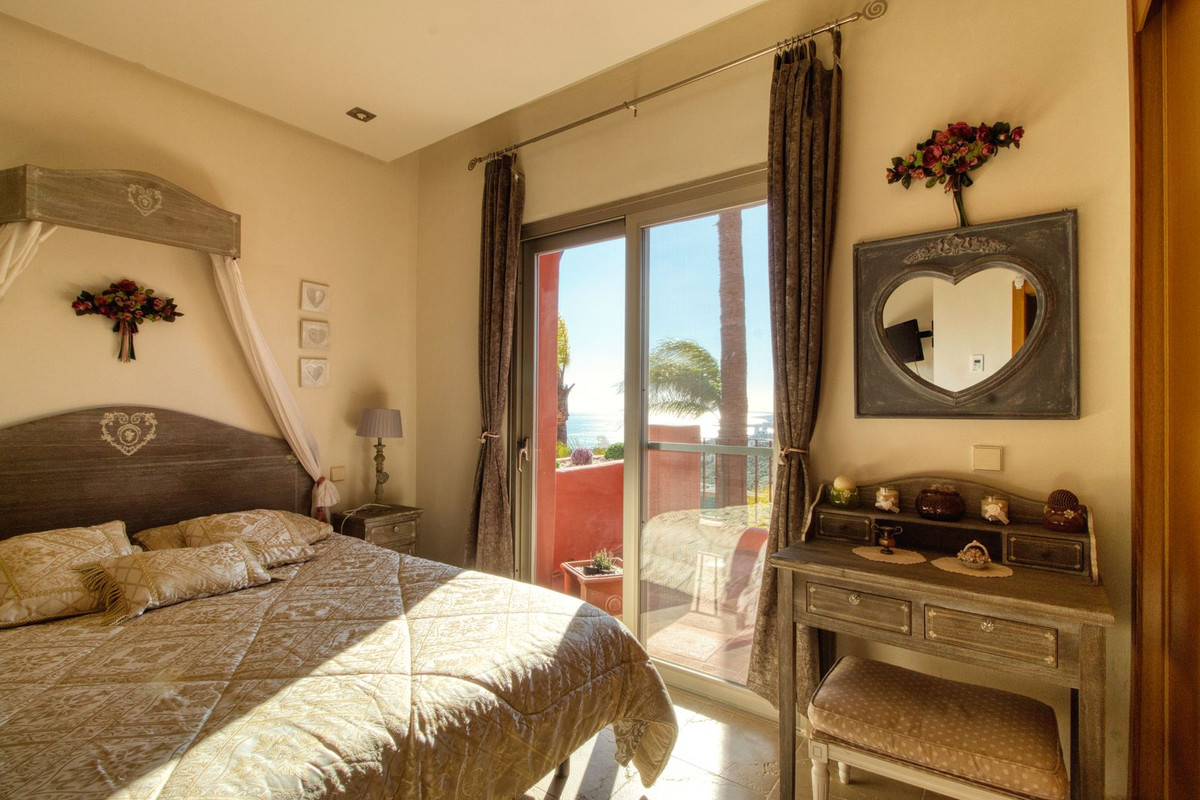 4 Bed Townhouse for sale in Manilva Costa Del Sol, Málaga, Spain