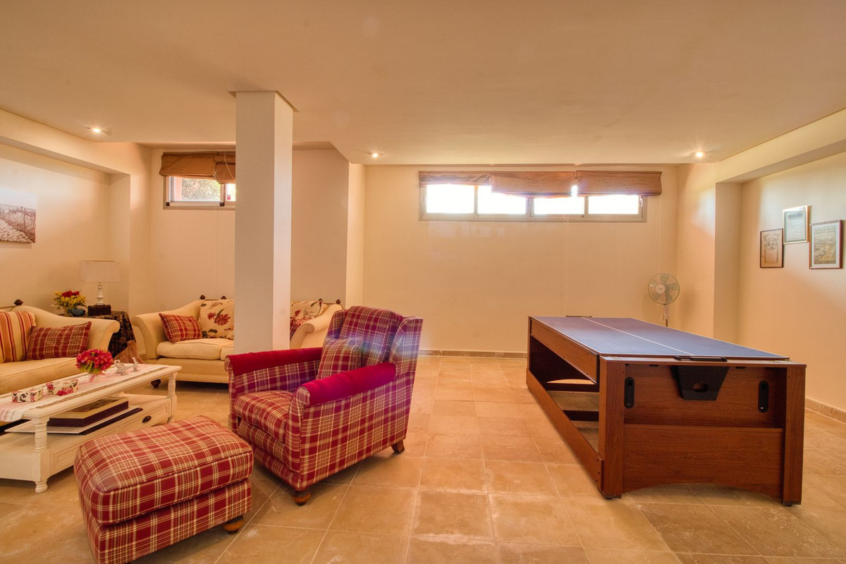 4 Bed Townhouse for sale in Manilva Costa Del Sol, Málaga, Spain