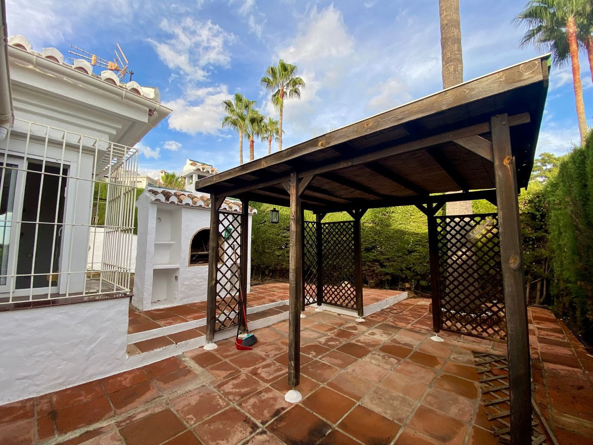 3 Bed Townhouse for sale in El Padron Costa Del Sol, Málaga, Spain