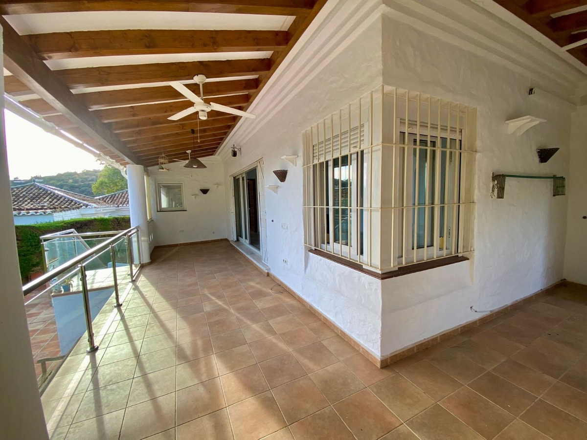 3 Bed Townhouse for sale in El Padron Costa Del Sol, Málaga, Spain