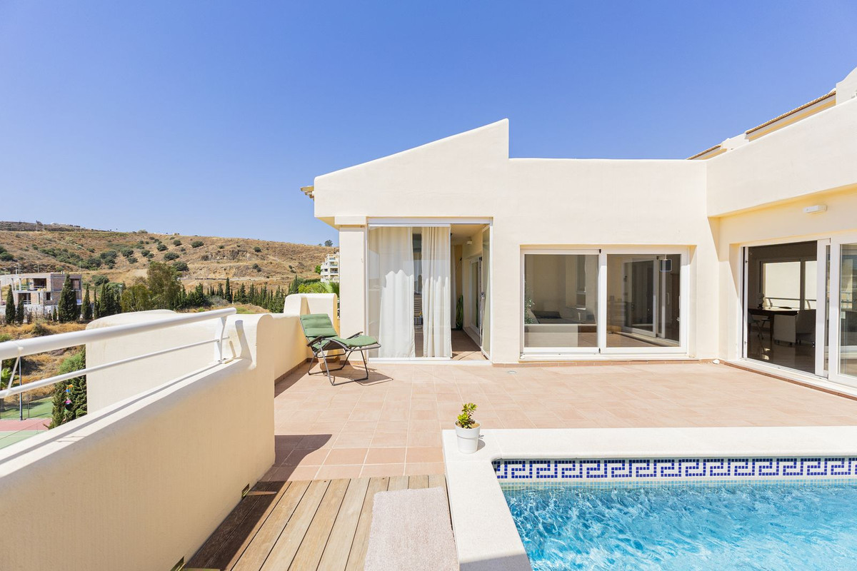 3 Bed Apartment for sale in Mijas Costa Del Sol, Málaga, Spain