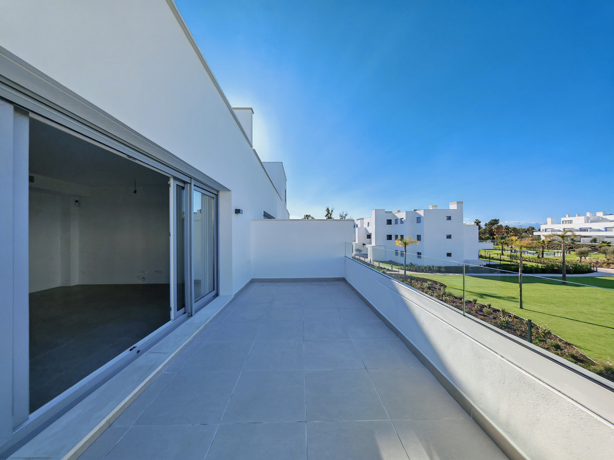 Se vende Apartamento Planta Media de 2 dormitorios en Costa Del Sol, Málaga, España