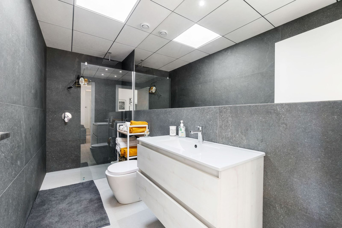 Se vende Apartamento Planta Baja de 2 dormitorios en Costa Blanca, Alicante, España
