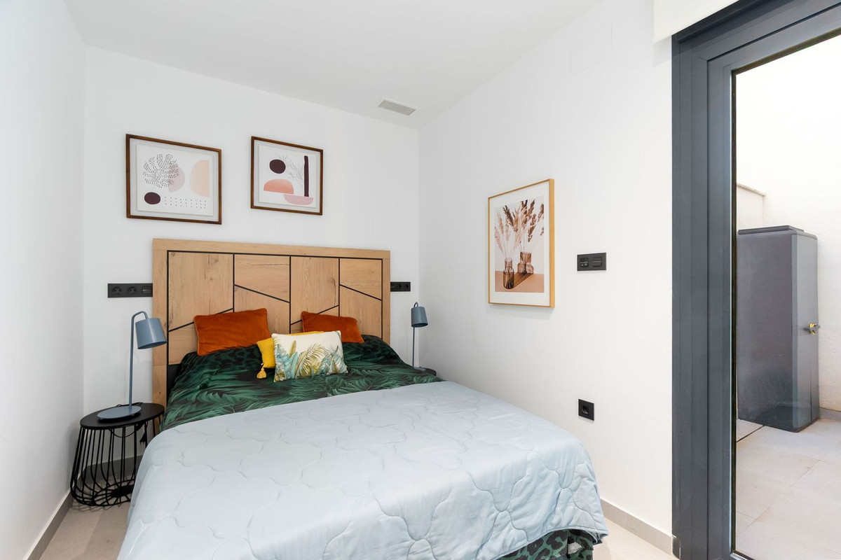 Se vende Apartamento Planta Baja de 2 dormitorios en Costa Blanca, Alicante, España