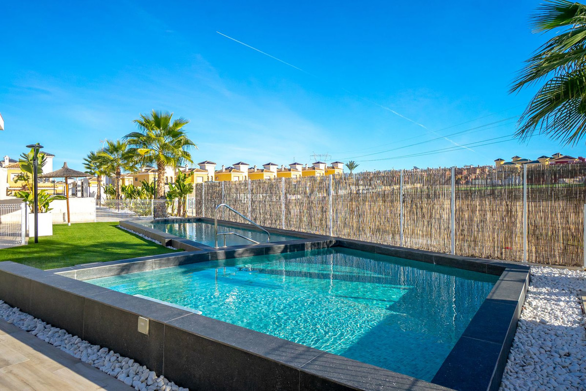 Se vende Apartamento Planta Baja de 2 dormitorios en Costa Blanca, Alicante, España