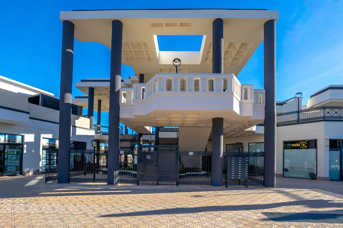 Se vende Apartamento Planta Baja de 2 dormitorios en Costa Blanca, Alicante, España