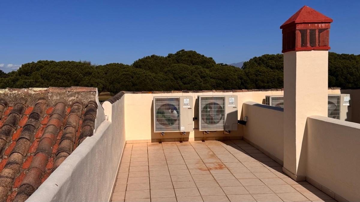 Se vende Pareada de 3 dormitorios en Costa Del Sol, Cadiz, España