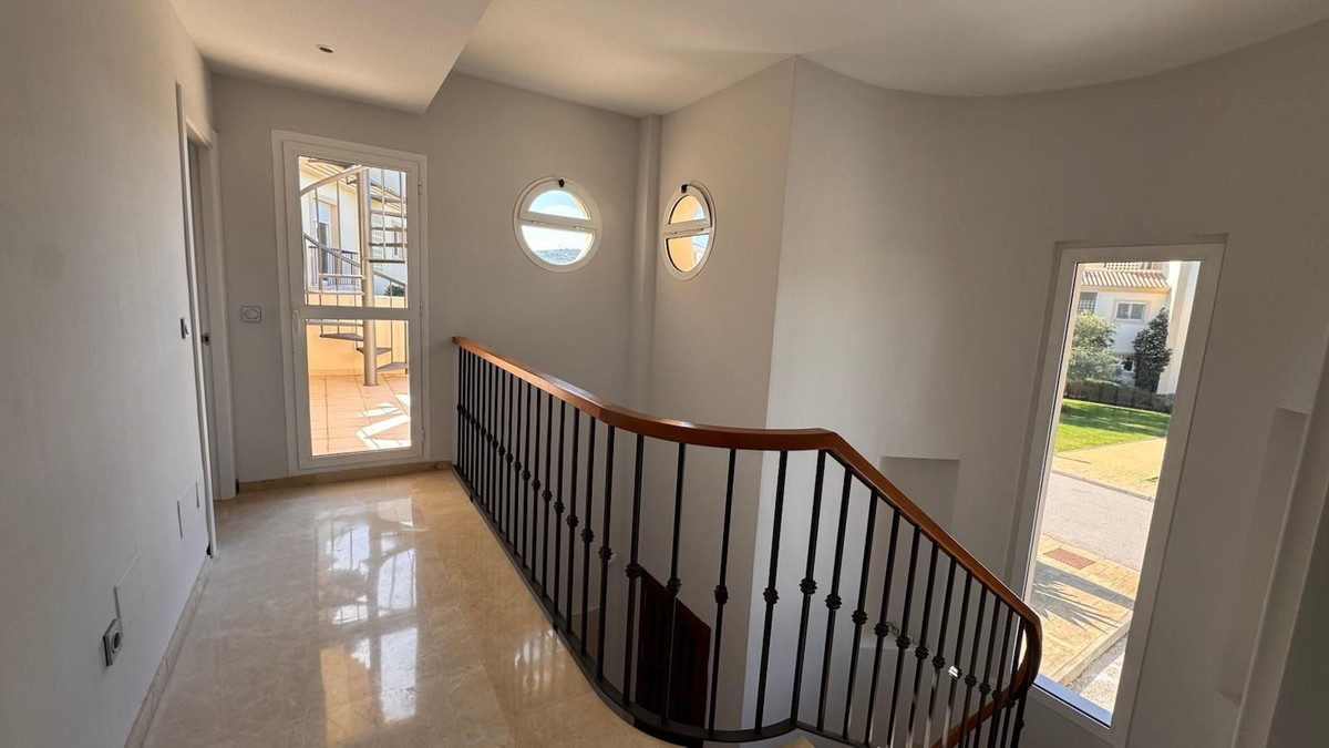 Se vende Pareada de 3 dormitorios en Costa Del Sol, Cadiz, España