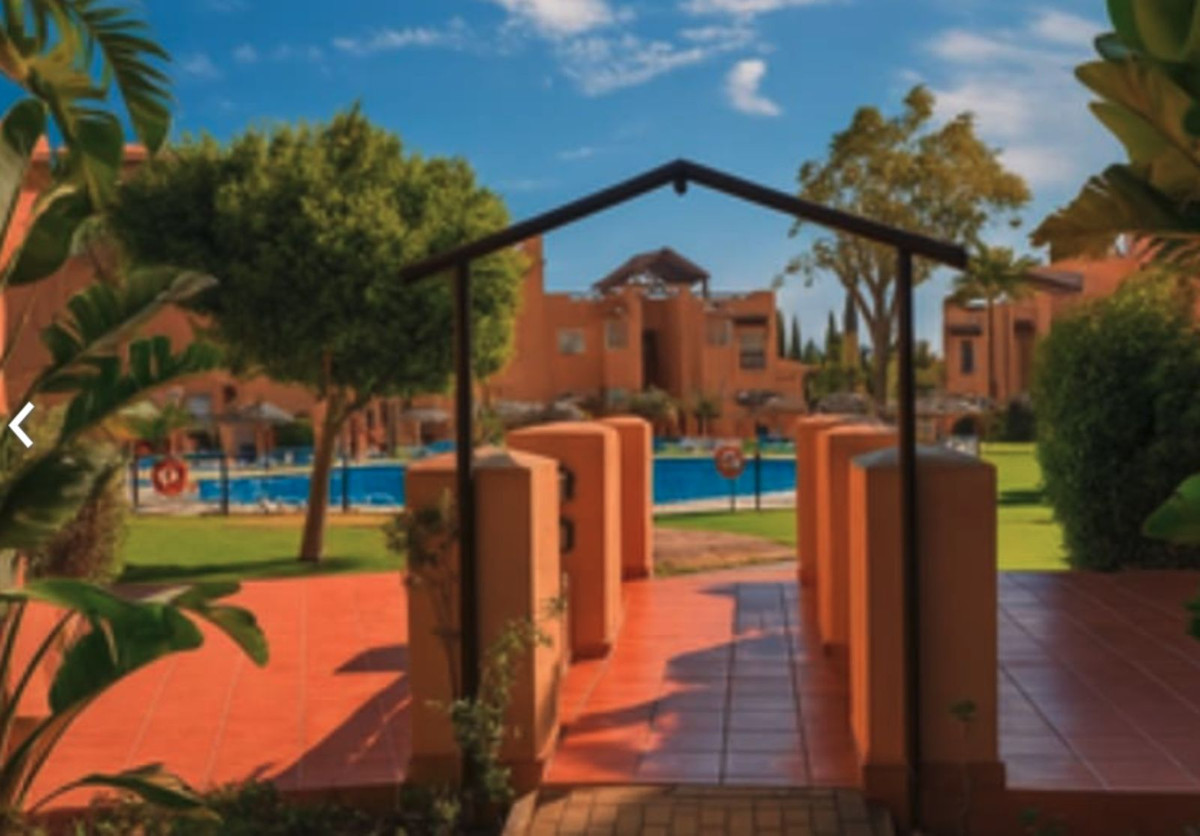 Se vende Apartamento Planta Baja de 2 dormitorios en Costa Del Sol, Málaga, España