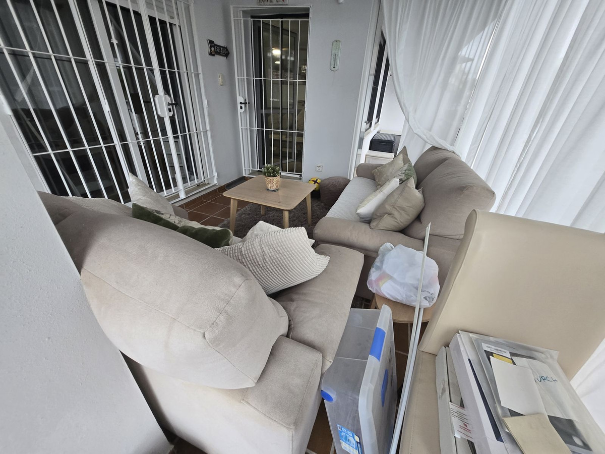 2 Bed Apartment for sale in La Duquesa Costa Del Sol, Málaga, Spain