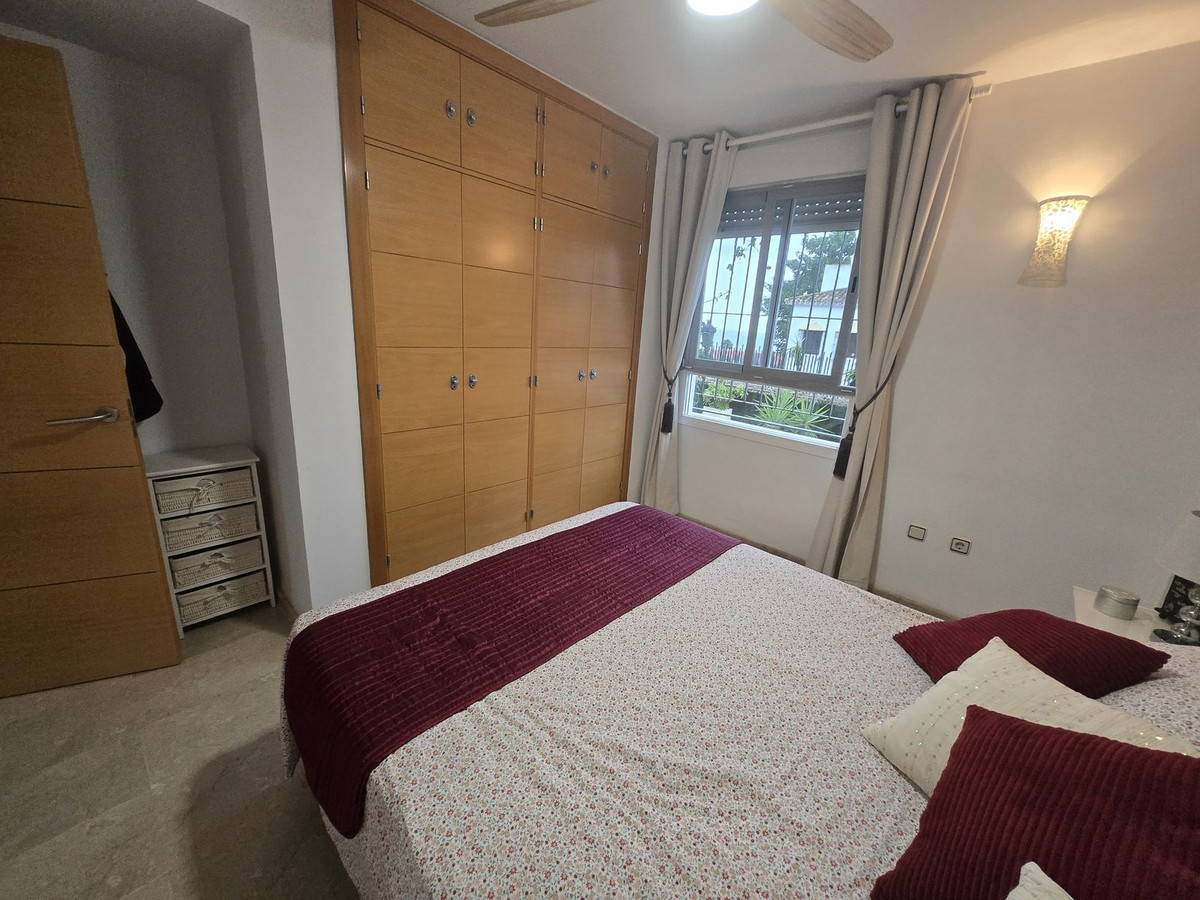 2 Bed Apartment for sale in La Duquesa Costa Del Sol, Málaga, Spain