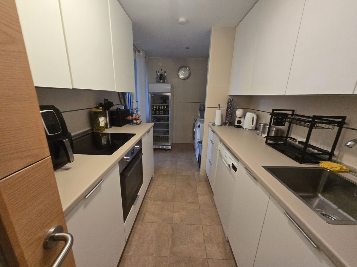 2 Bed Apartment for sale in La Duquesa Costa Del Sol, Málaga, Spain
