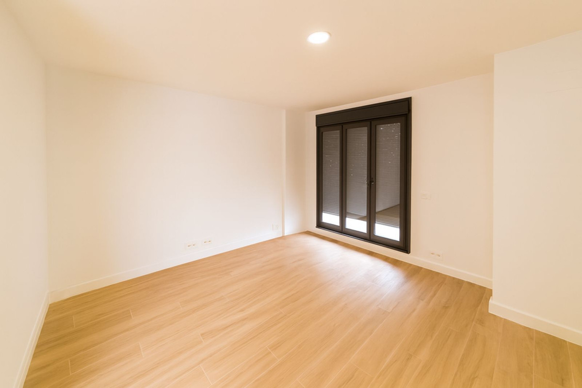 3 Bed Townhouse for sale in La Duquesa Costa Del Sol, Málaga, Spain