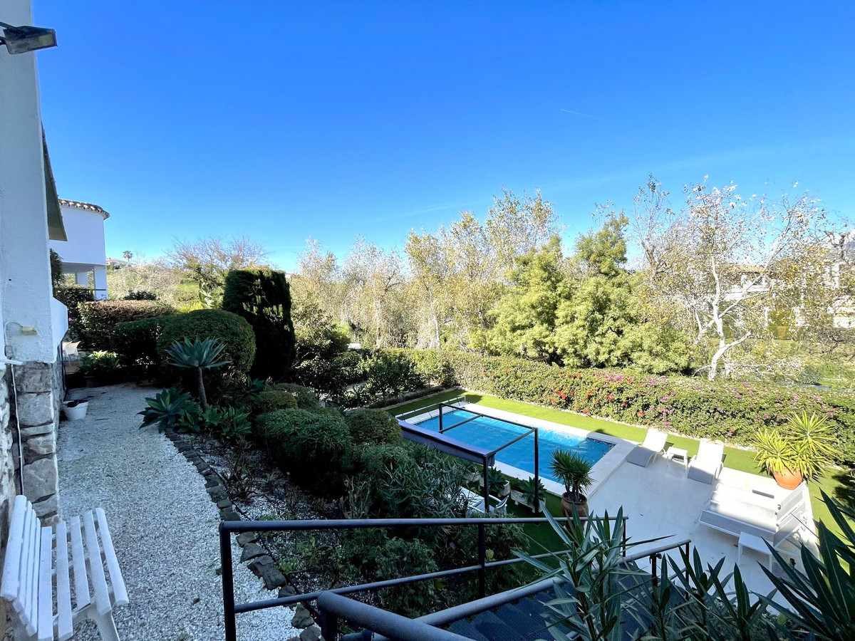 3 Bed Townhouse for sale in Cerros Del Aguila Costa Del Sol, Málaga, Spain