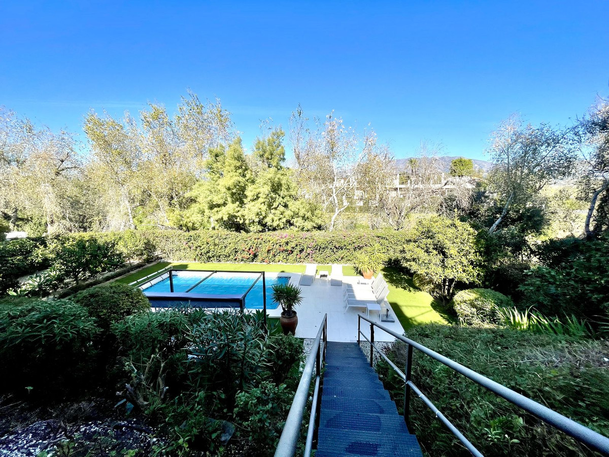 3 Bed Townhouse for sale in Cerros Del Aguila Costa Del Sol, Málaga, Spain