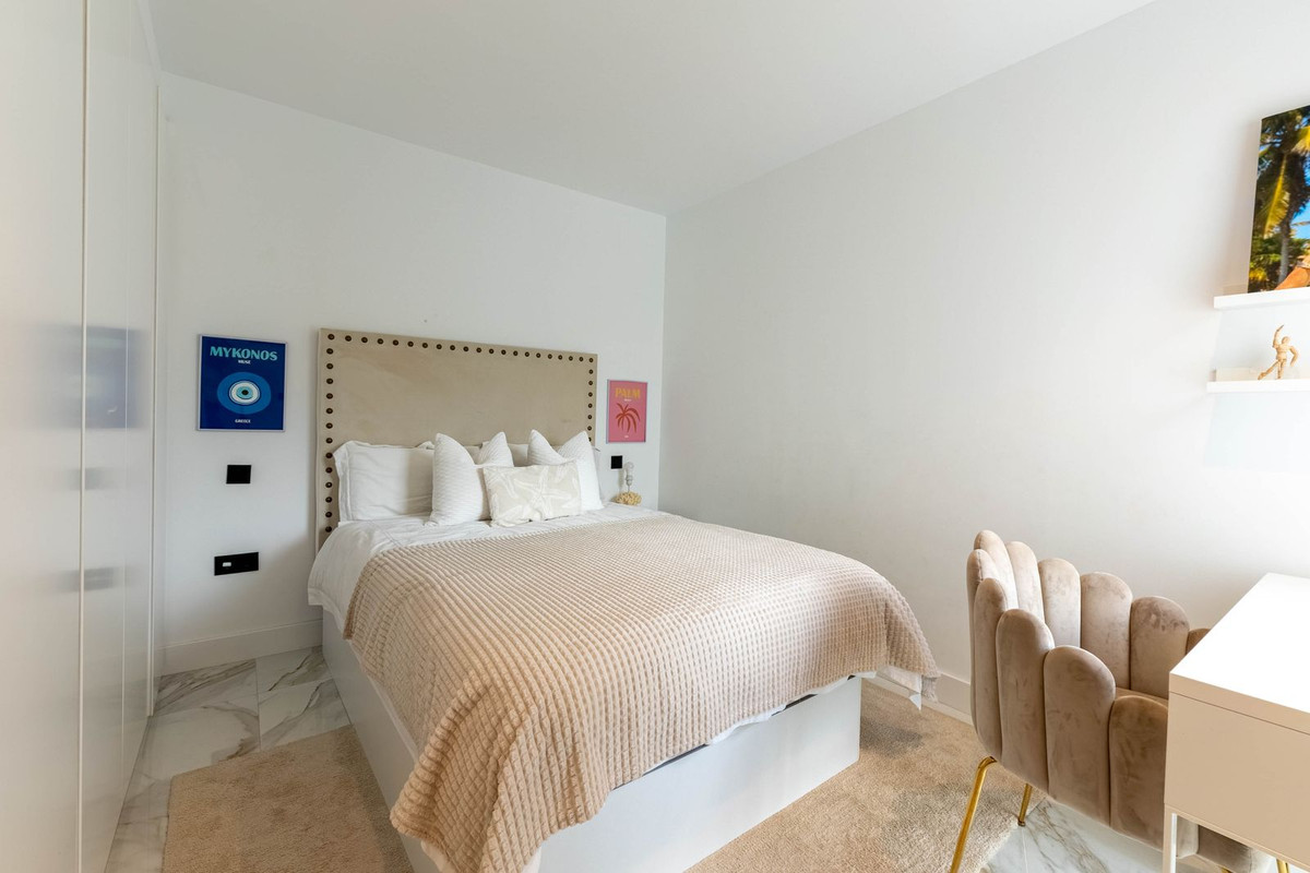 Se vende Villa - Chalet de 4 dormitorios en Costa Del Sol, Málaga, España
