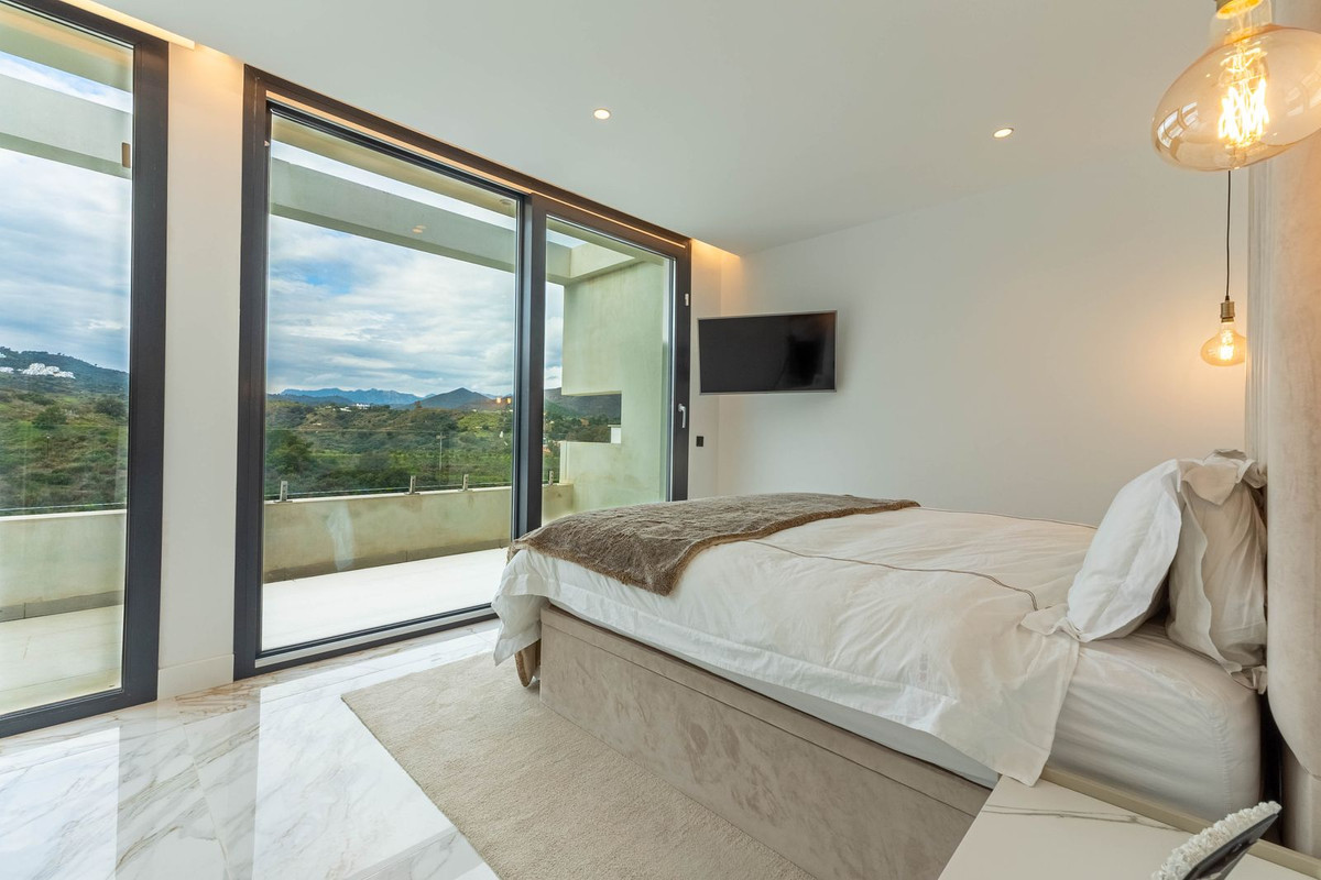Se vende Villa - Chalet de 4 dormitorios en Costa Del Sol, Málaga, España
