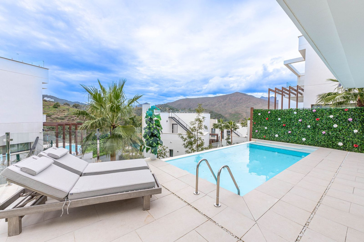 Se vende Villa - Chalet de 4 dormitorios en Costa Del Sol, Málaga, España