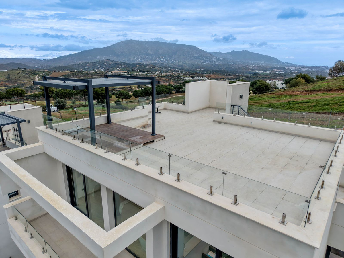 Se vende Villa - Chalet de 4 dormitorios en Costa Del Sol, Málaga, España
