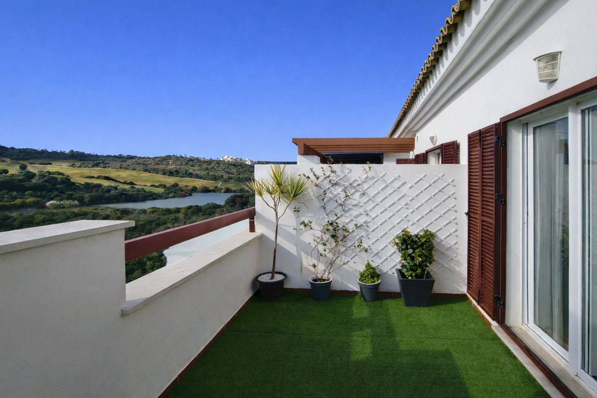 Se vende Ático de 2 dormitorios en Costa Del Sol, Cadiz, España