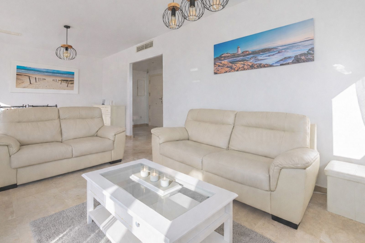 Se vende Ático de 2 dormitorios en Costa Del Sol, Cadiz, España