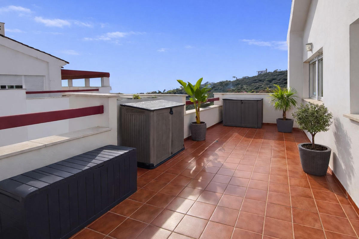 Se vende Ático de 2 dormitorios en Costa Del Sol, Cadiz, España