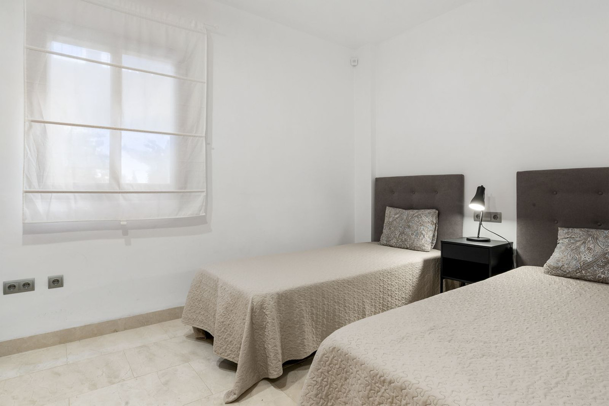 Se vende Apartamento Planta Baja de 2 dormitorios en Costa Del Sol, Málaga, España