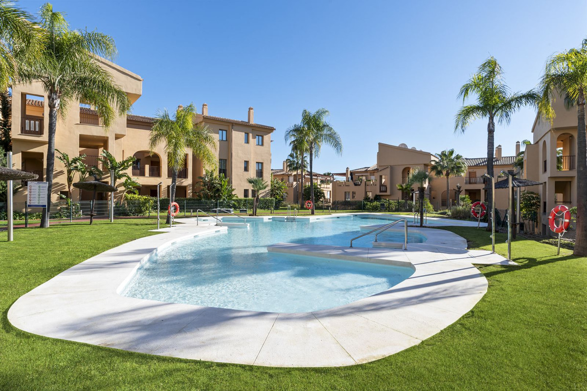 Se vende Apartamento Planta Baja de 2 dormitorios en Costa Del Sol, Málaga, España