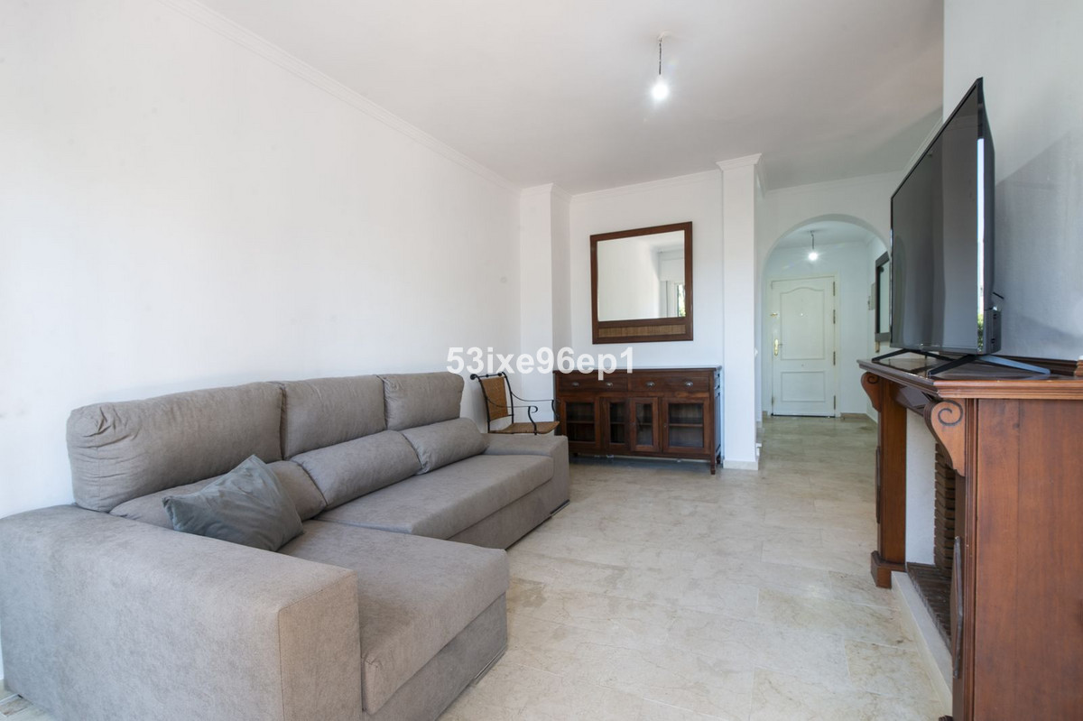 Se vende Pareada de 5 dormitorios en Costa Del Sol, Málaga, España