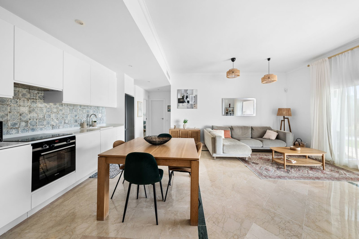 Se vende Apartamento Planta Baja de 3 dormitorios en Costa Del Sol, Málaga, España