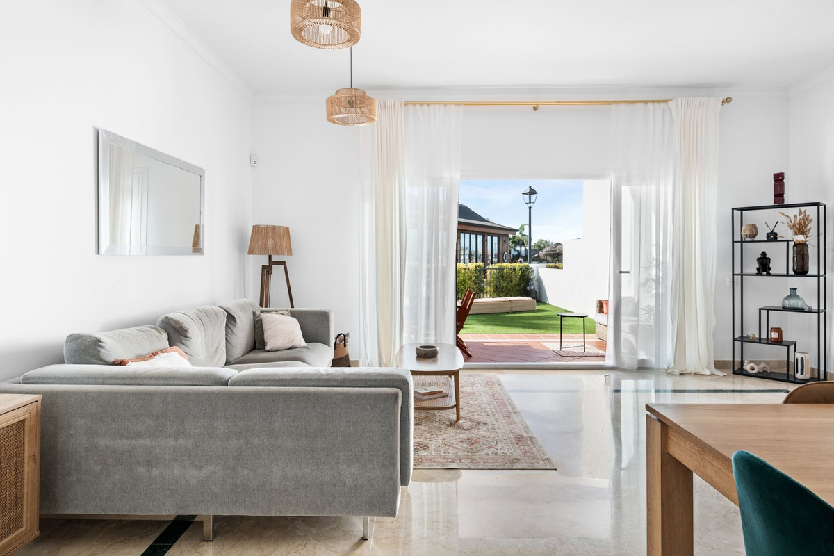 Se vende Apartamento Planta Baja de 3 dormitorios en Costa Del Sol, Málaga, España
