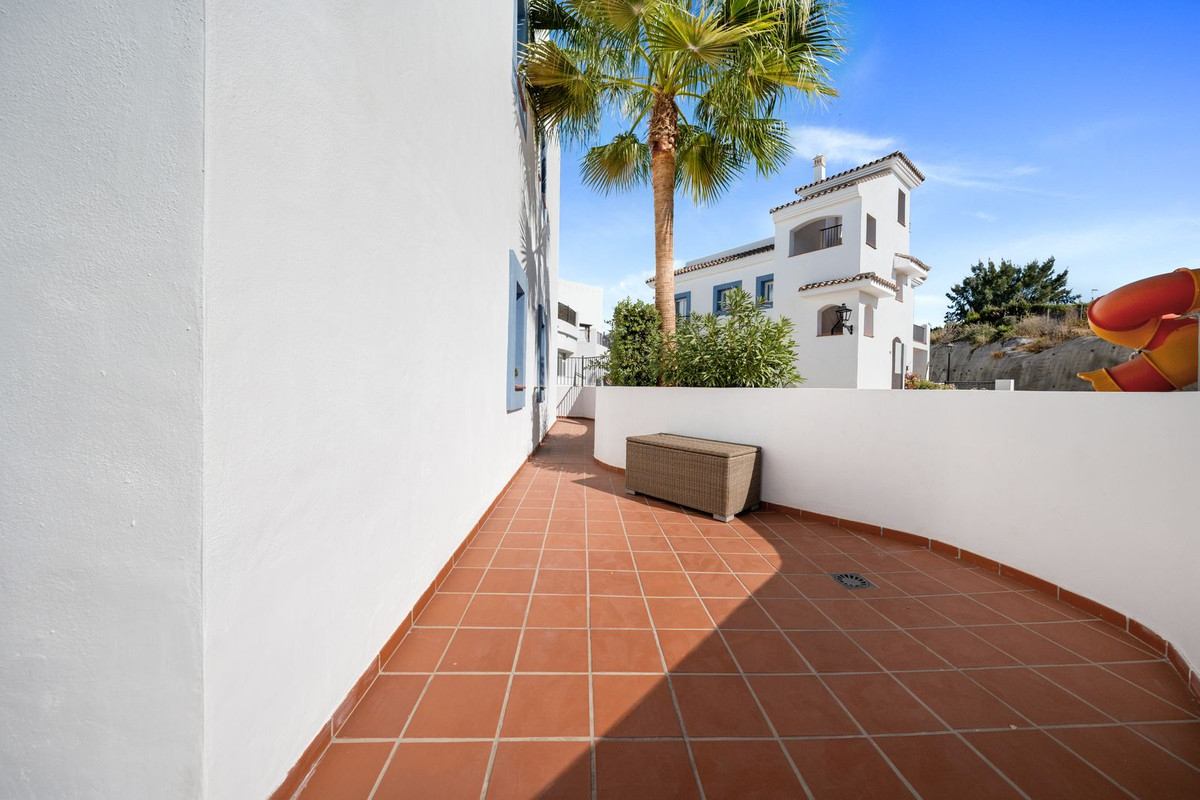 Se vende Apartamento Planta Baja de 3 dormitorios en Costa Del Sol, Málaga, España