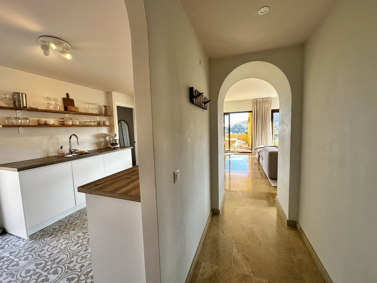 3 Bed Apartment for sale in La Duquesa Costa Del Sol, Málaga, Spain