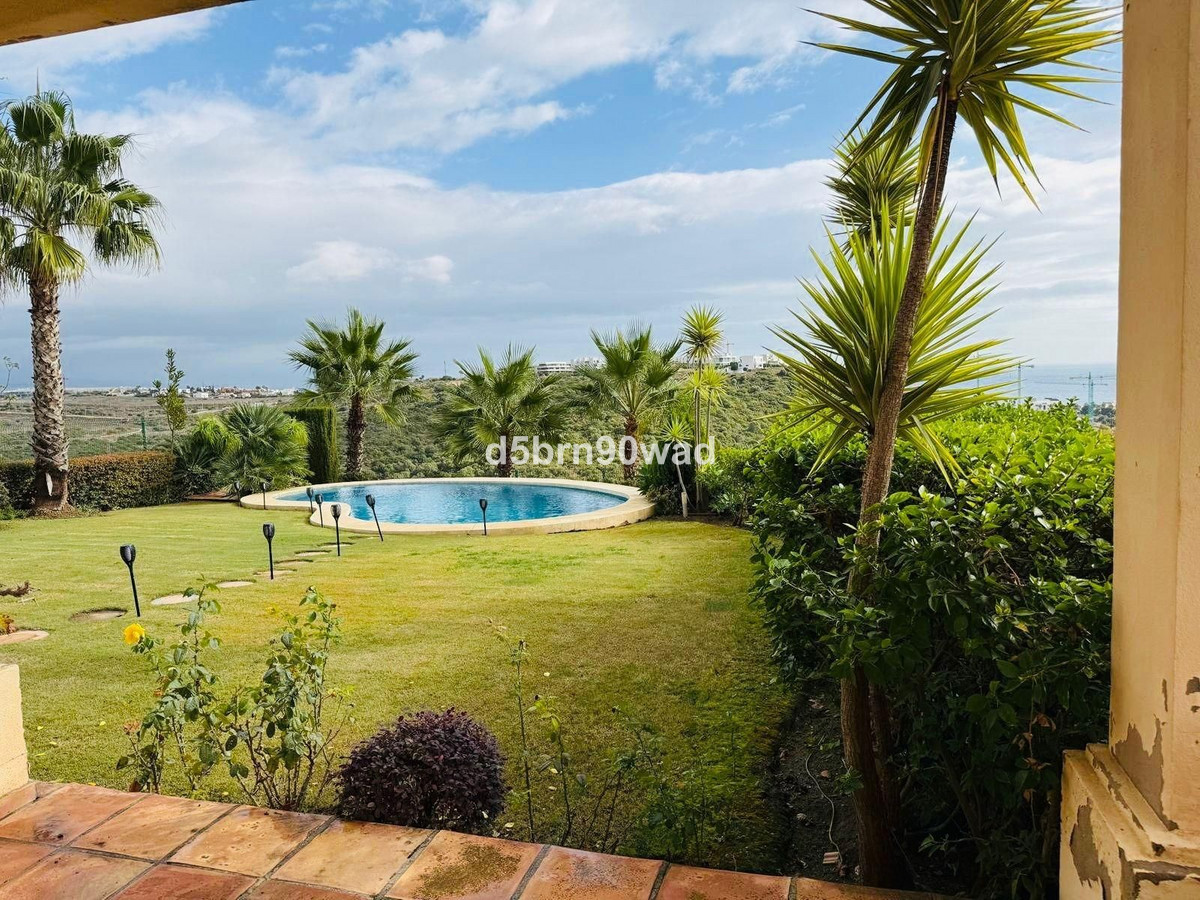 5 Bed Townhouse for sale in Casares Costa Del Sol, Málaga, Spain