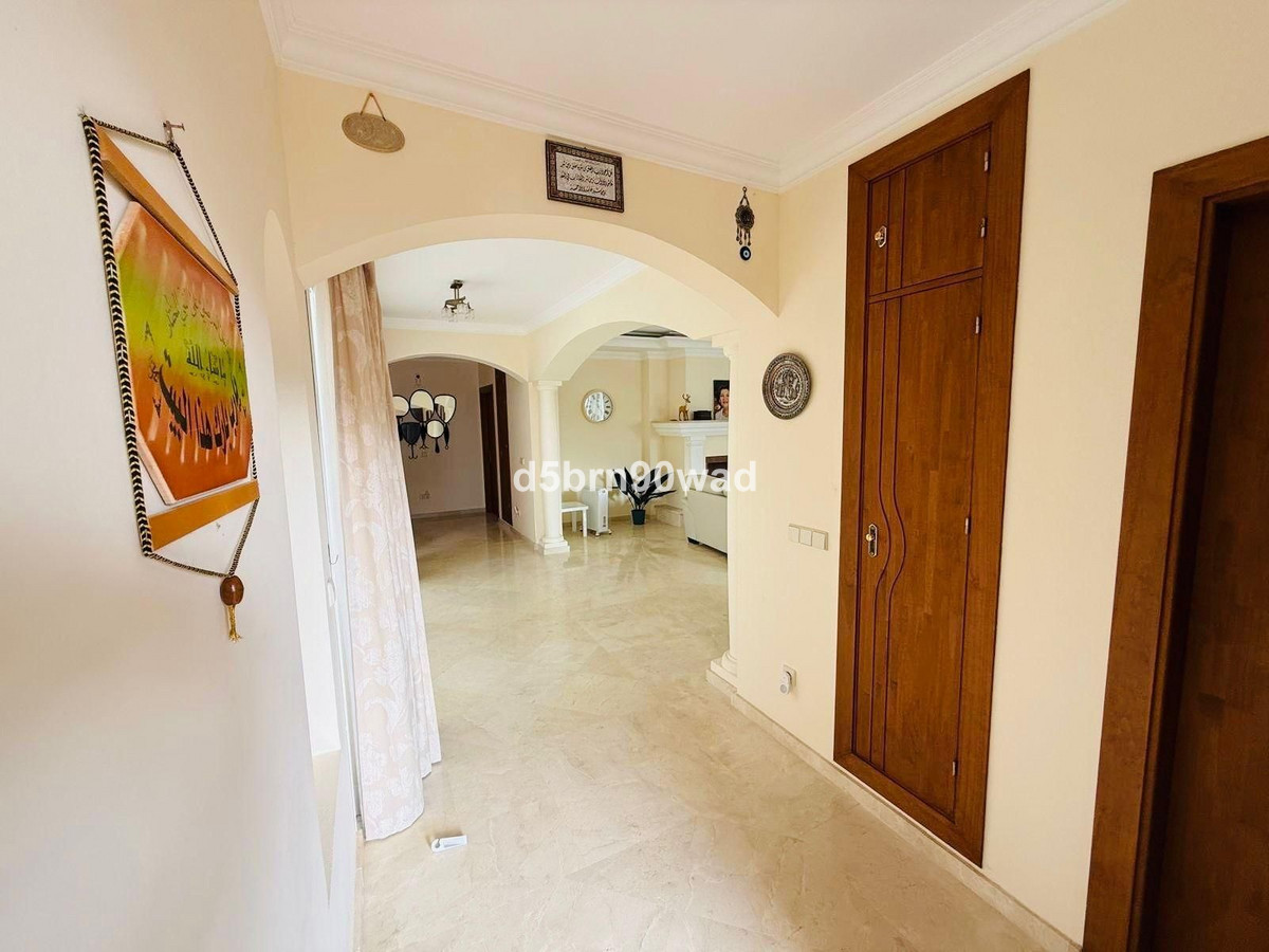 5 Bed Townhouse for sale in Casares Costa Del Sol, Málaga, Spain
