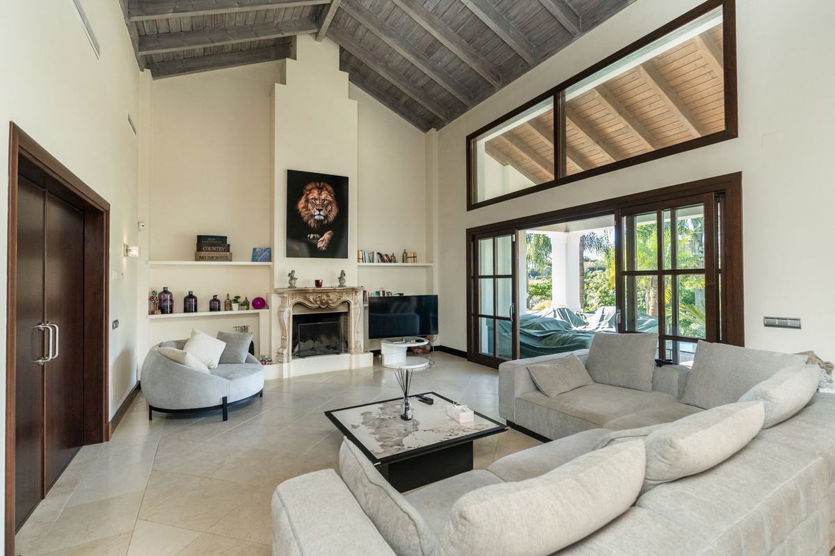 Se vende Villa - Chalet de 4 dormitorios en Costa Del Sol, Málaga, España