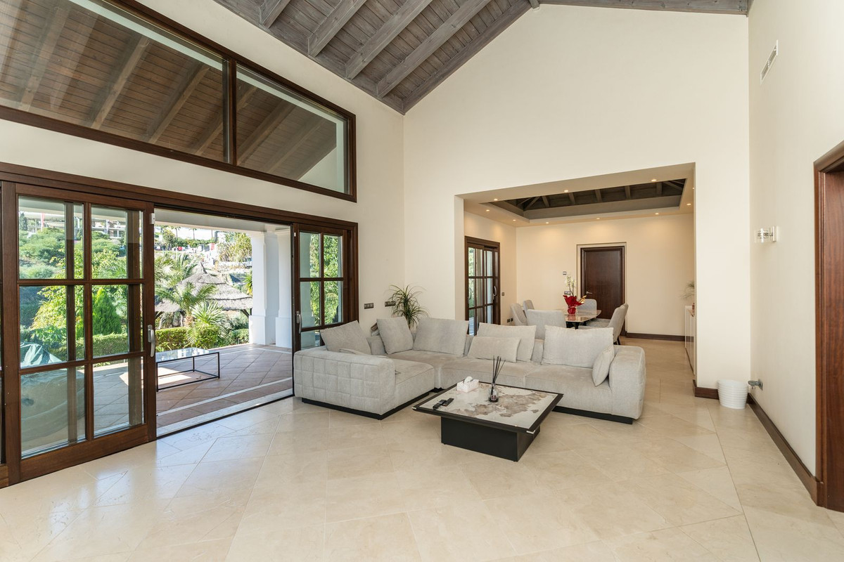 Se vende Villa - Chalet de 4 dormitorios en Costa Del Sol, Málaga, España