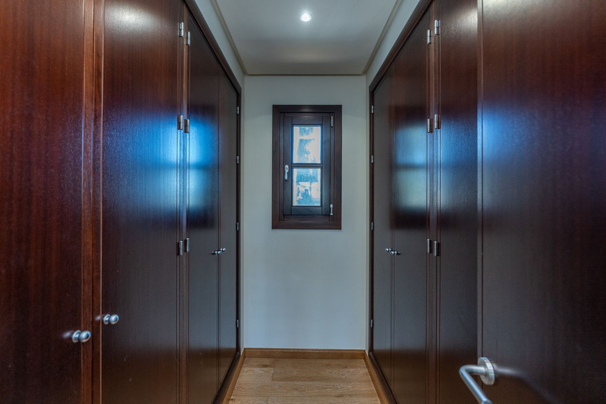 Se vende Villa - Chalet de 4 dormitorios en Costa Del Sol, Málaga, España