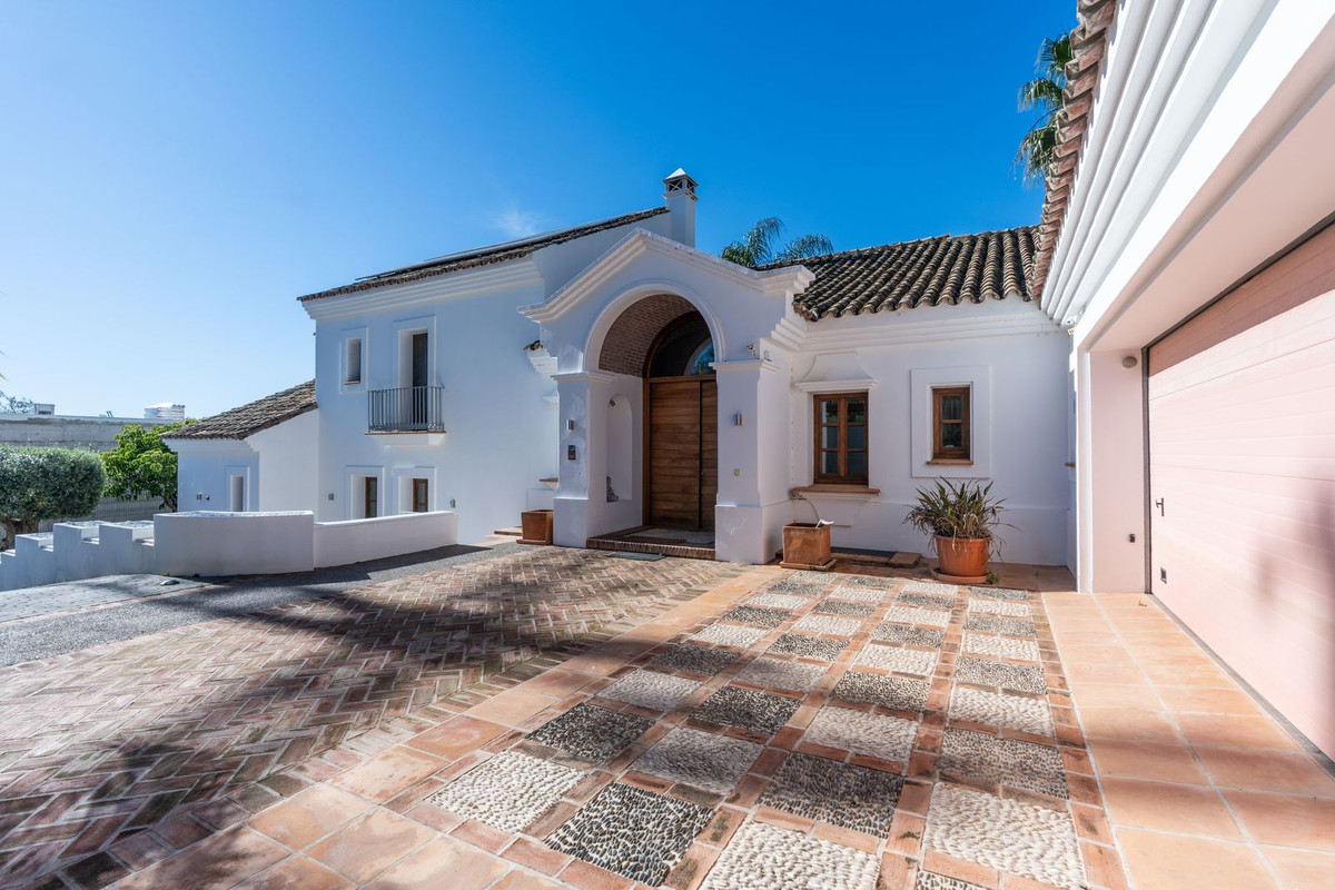 Se vende Villa - Chalet de 4 dormitorios en Costa Del Sol, Málaga, España